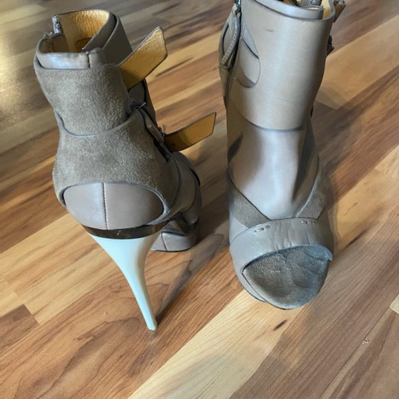 L.A.M.B. Dorrie Peep Toe Platform Bootie - Picture 4 of 8